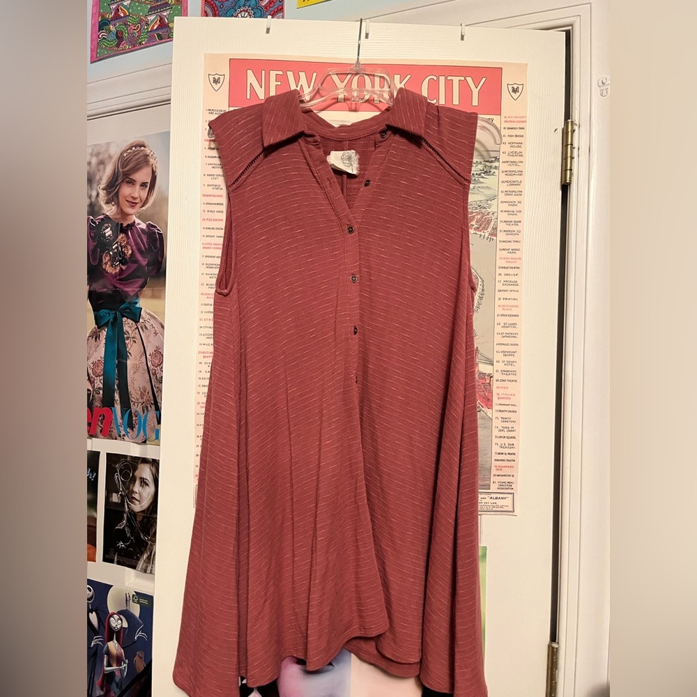 Everleigh Sleeveless Button Down collared dress pink/clay colored M